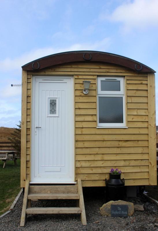 Hillside Camping Pods And Shepherd'S Hut Hotell Wick  Eksteriør bilde