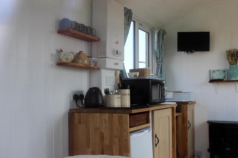 Hillside Camping Pods And Shepherd'S Hut Hotell Wick  Eksteriør bilde